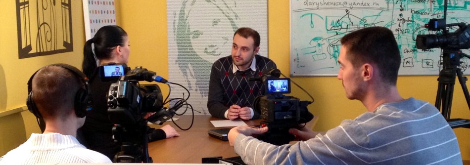 Петр Ефлов, Cолнечные электростанции, дает интервью телеканалу Успех